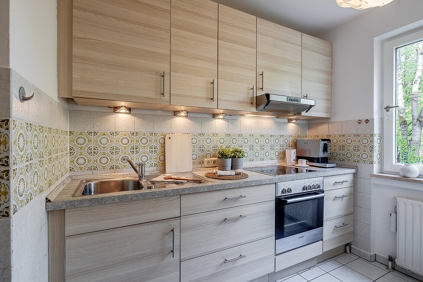 Плоский з 2 Кімнати | München-Perlach | 1904ML5 | Küche mit Fenster