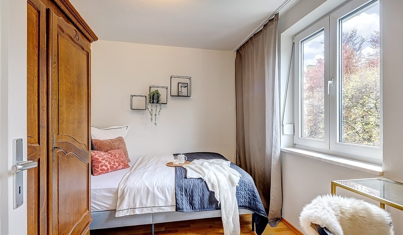 Platt med 1.5 Rum | München-Schwabing | 70014 | Schlafzimmer mit...