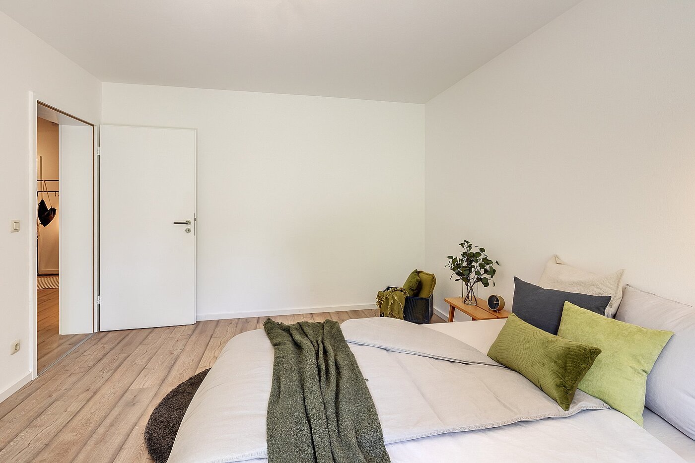 Stanovanje v pritličju s spletno stranjo . 4.5 Sobe | München-Perlach | 2003ML6 | Gemütliches Schlafzimmer...