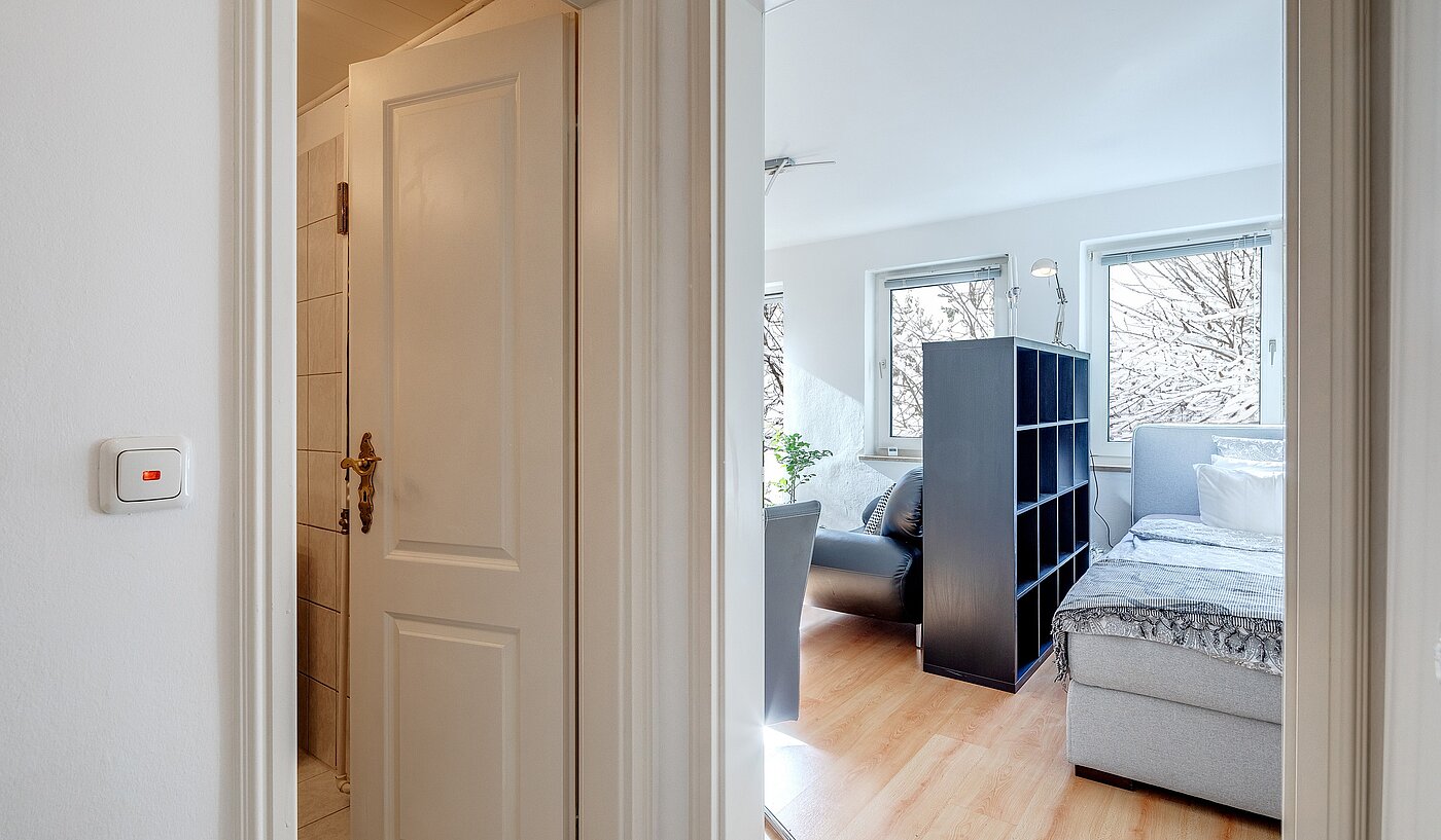 Ploché s 1 Izba | München | 70073 | Diele mit Zugang...