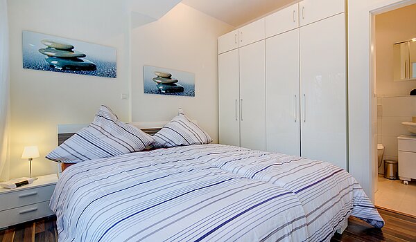 1층 평면 와 함께 4 객실 | München-Neuhausen | 70471 | ...mit Zugang zum Duschbad