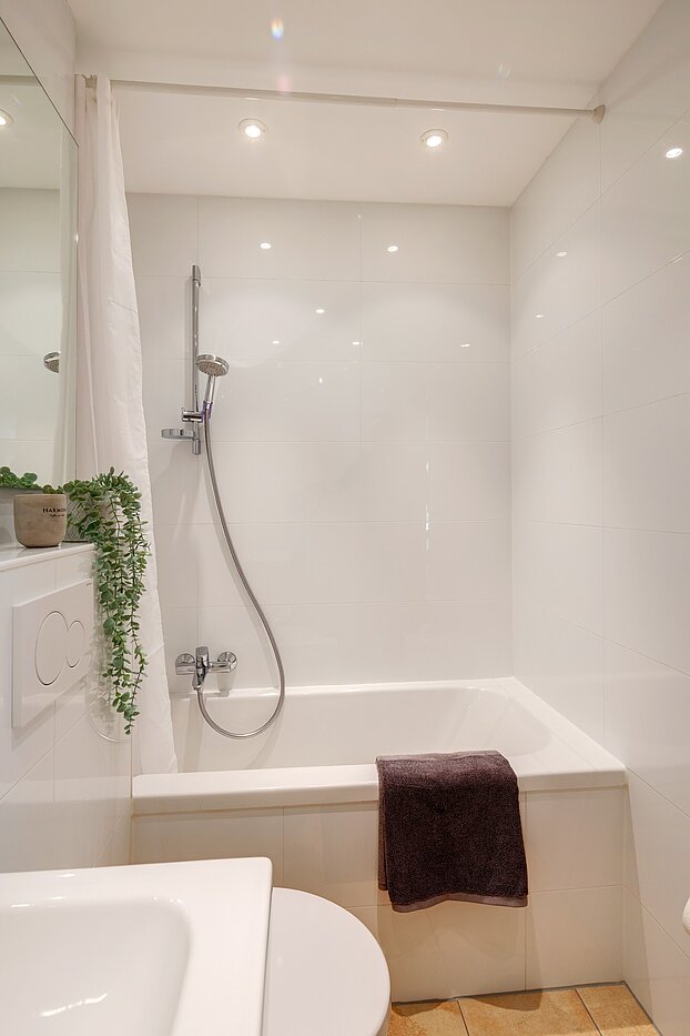 Plat cu 2 Camere | München-Thalkirchen | 2204ML5 | ...mit Badewanne