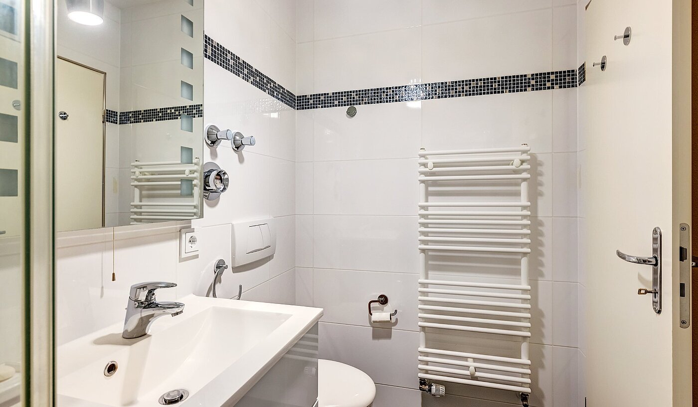 Επίπεδη με 2 Δωμάτια | München-Sendling | 2106ML2 | ..und Handtuchheizkörper