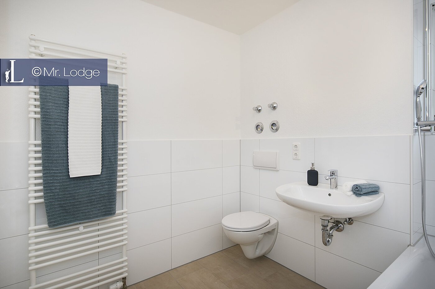 Плосък с 5 Стаи | 1702ML3 | Bad