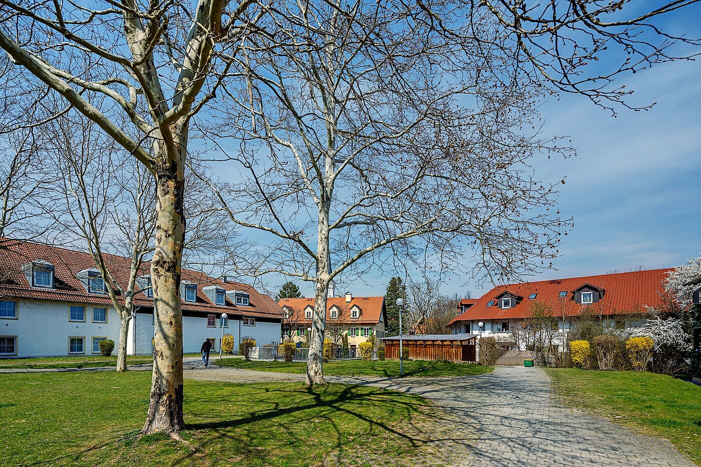 Ploché s 1 Pokoj | München-Trudering | 2011ML4 | Wohnanlage im Grünen