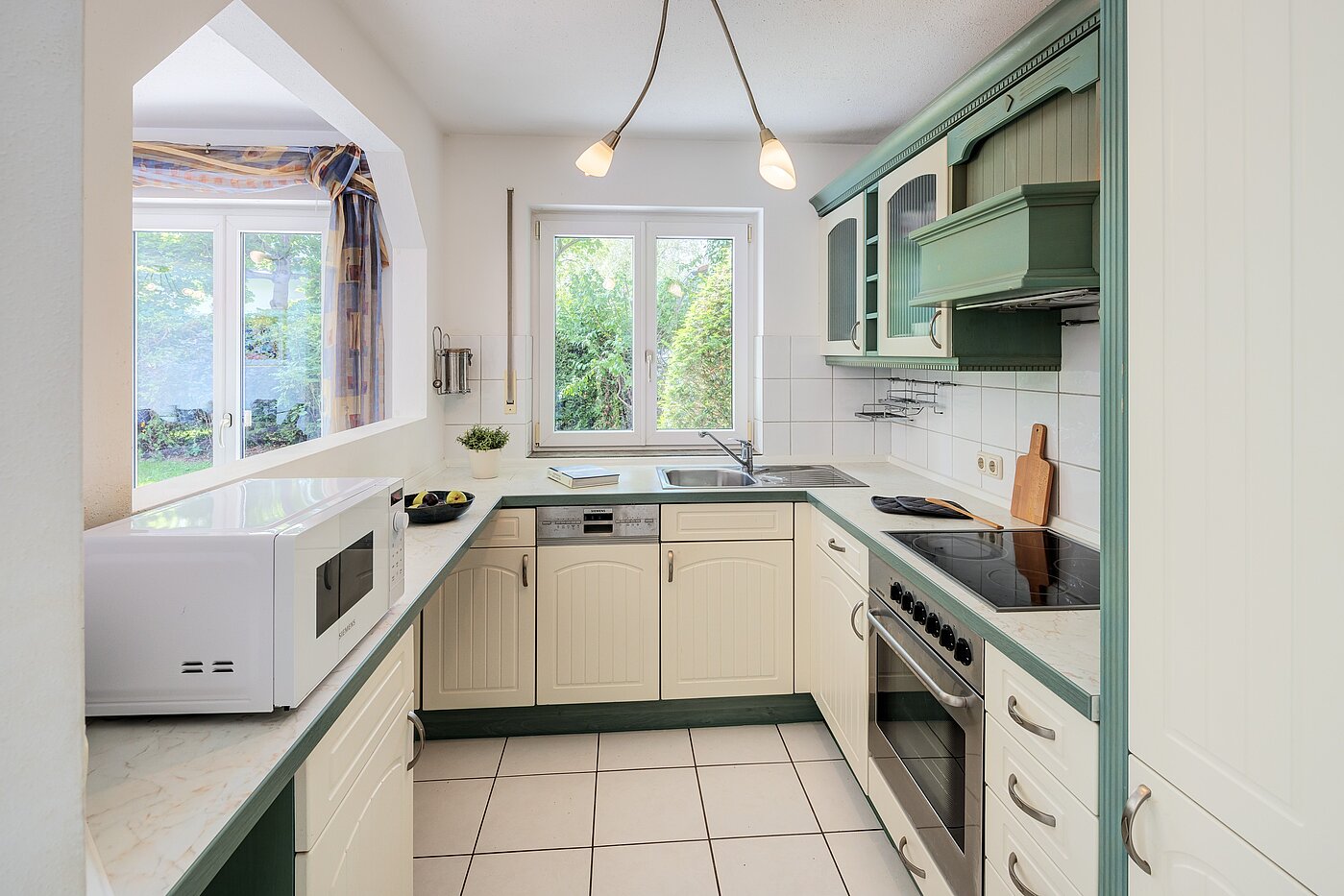 Yarı müstakil ev ile 5 Odalar | München-Trudering | 70269 | Küche mit Fenster