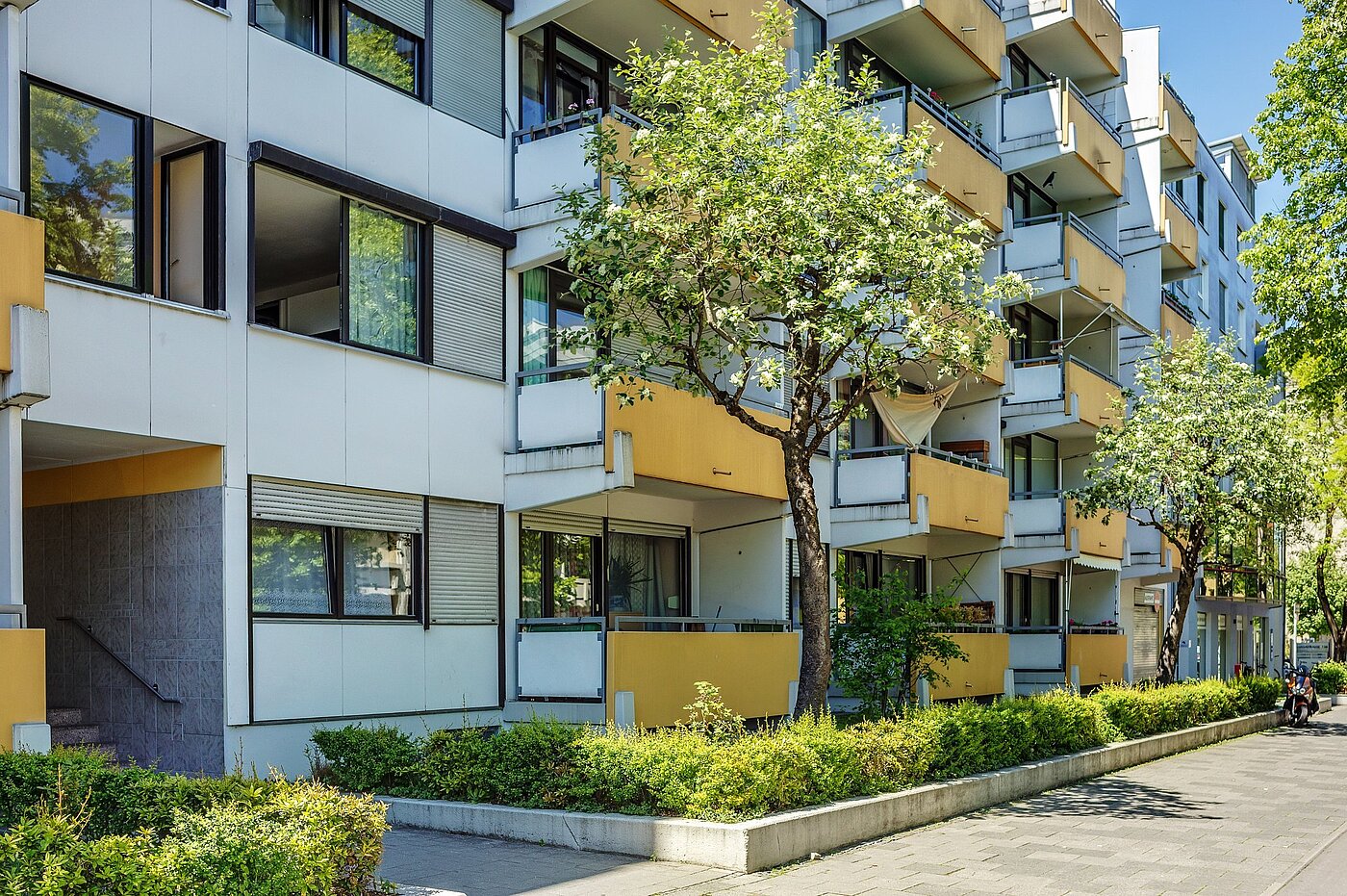 Lejlighed i stueetagen med 2 Værelser | München-Sendling-Westpark | 2003ML11 | Hausansicht mit Wohnung