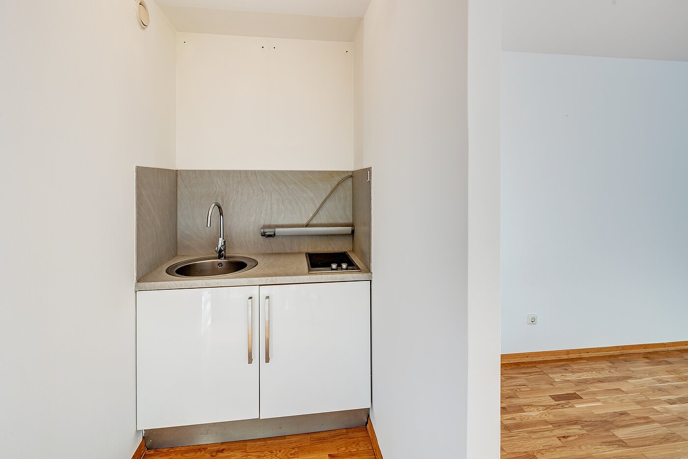 Apartment med 2 Værelser | München-Feldmoching | 70466 | ...mit Kochnische
