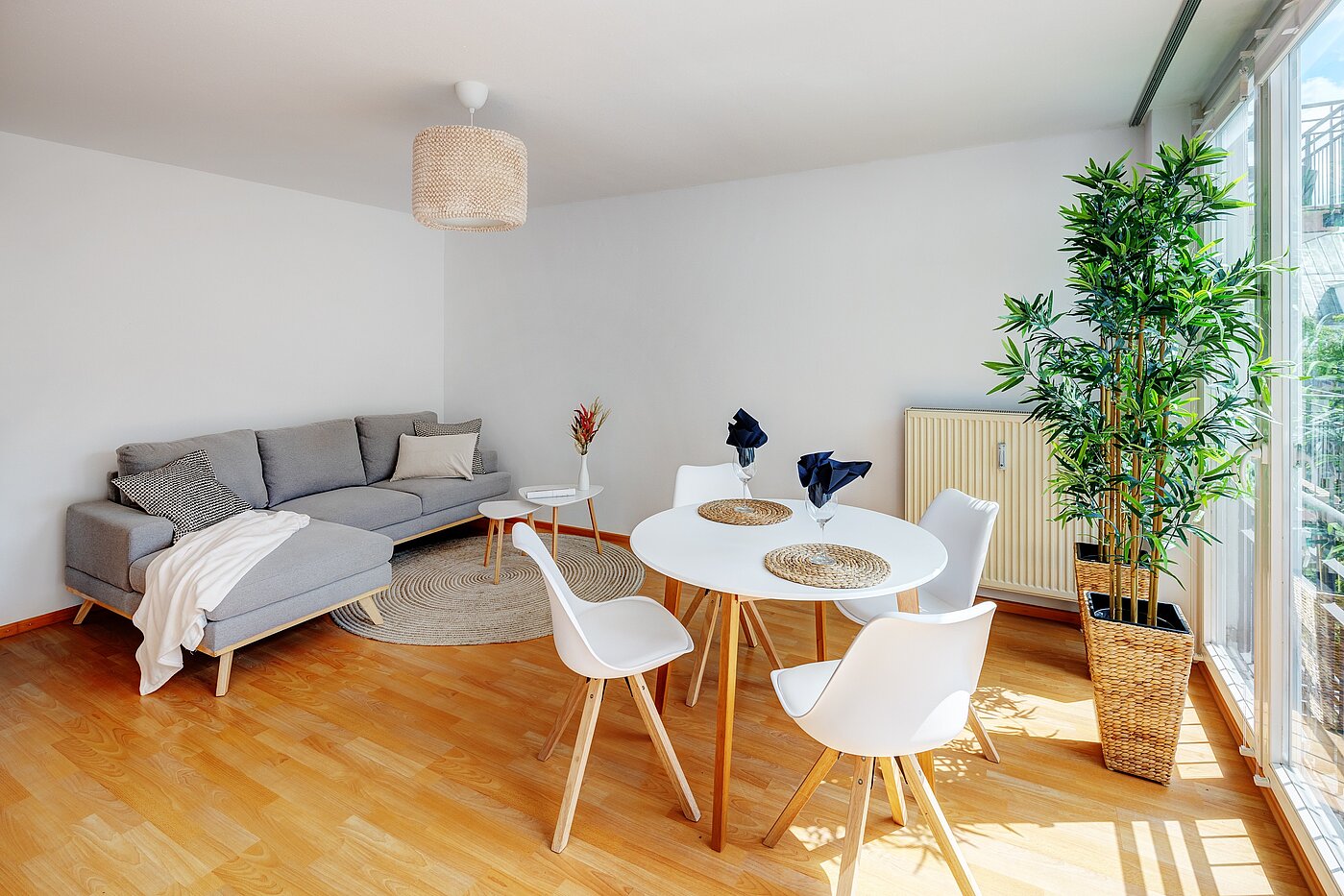 Плосък с 2 Стаи | München-Obersendling | 70039 | Kombinierter Wohn-/Essbereich