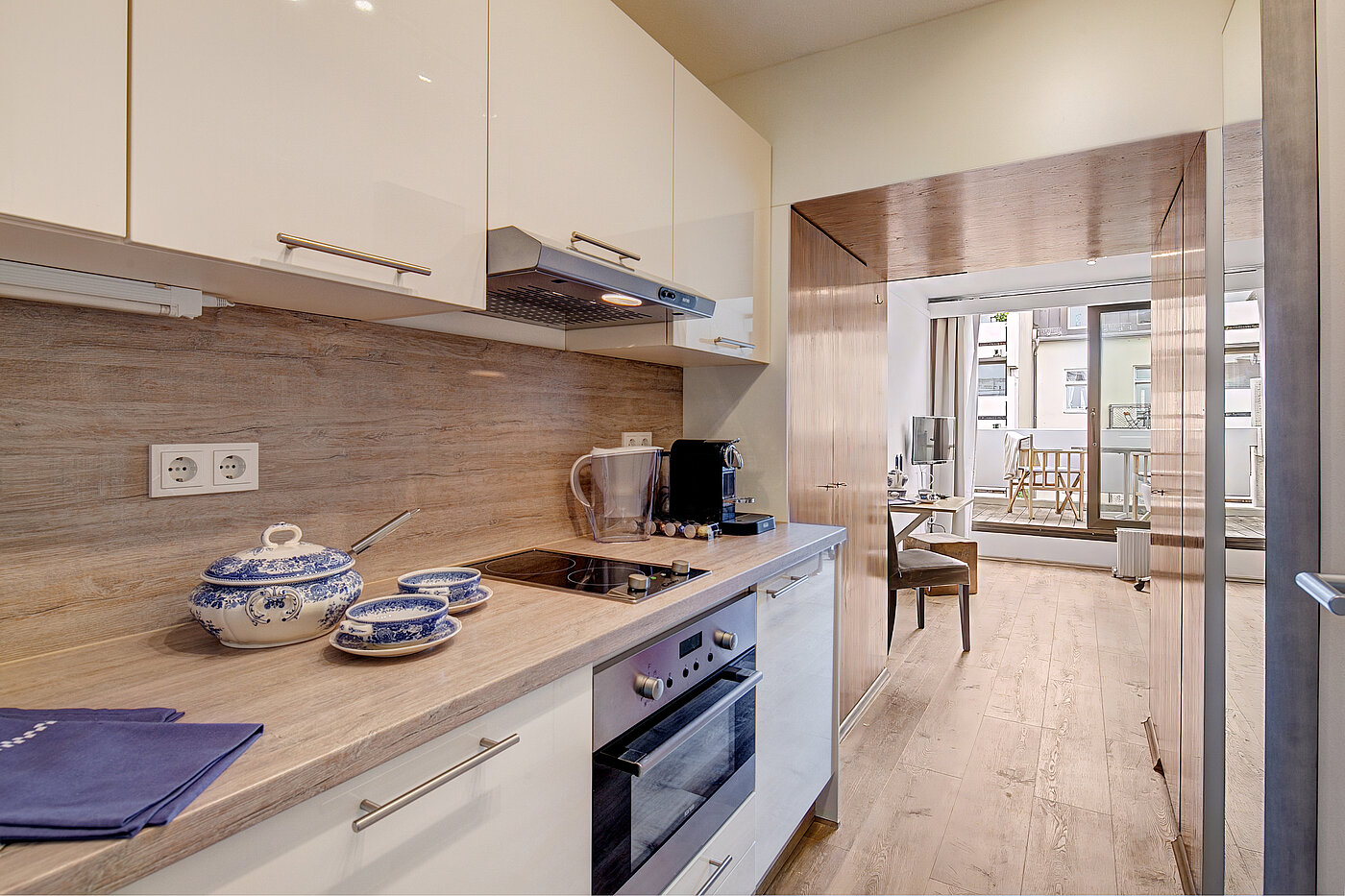 Apartment με 1 Δωμάτιο | München-Maxvorstadt | 70448 | Küchenzeile