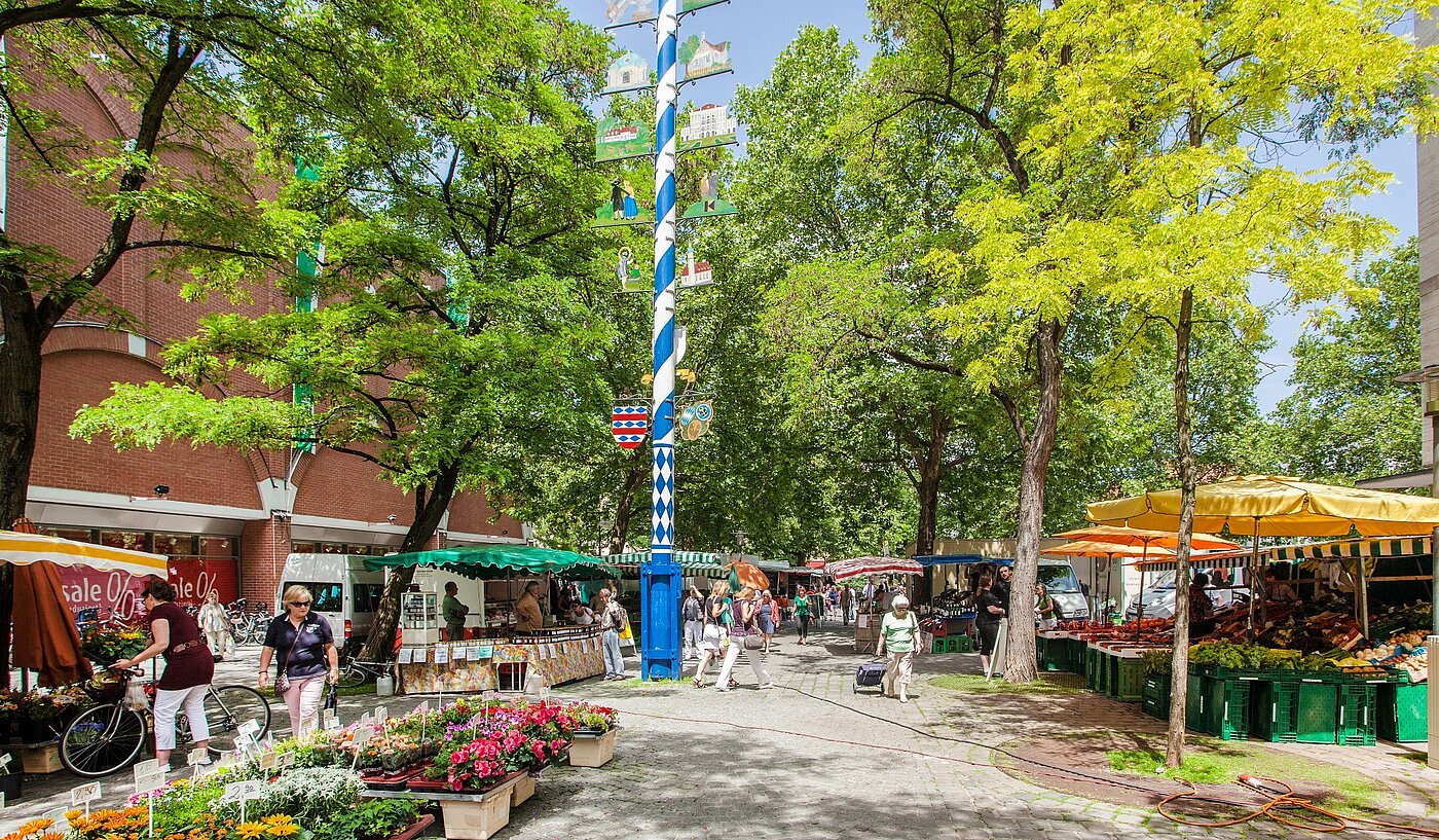 플랫 와 함께 2 객실 | München-Neuhausen | 2003ML5 | Wochenmarkt am Rotkreuzplatz