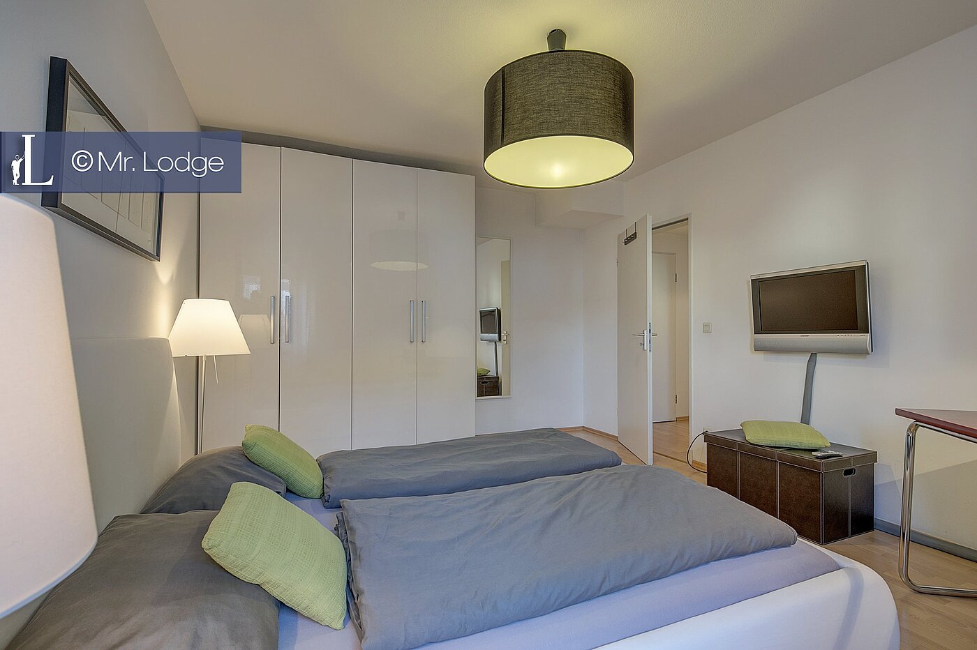 Płaski z 2 Pokoje | München-Lehel | 1605ML6 | Schlafzimmerschrank