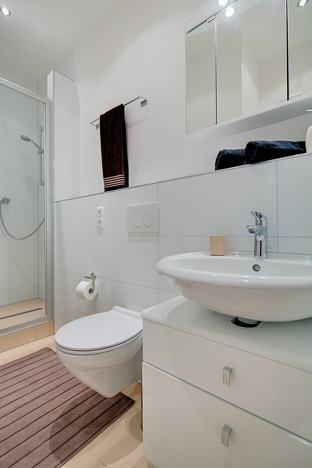 Mieszkanie na parterze z 4 Pokoje | München-Neuhausen | 70471 | Badezimmer...