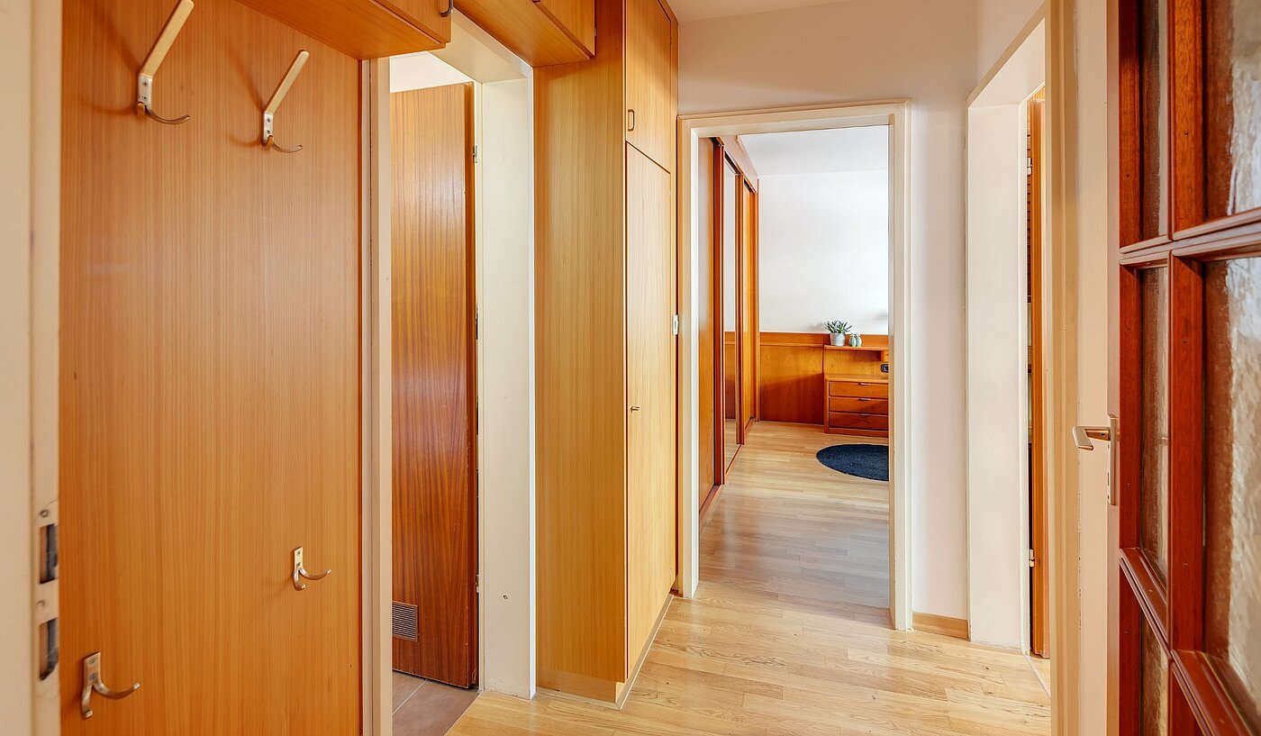 Ploché s 4 Izby | Freising | 2003ML7 | Durchgang zum...