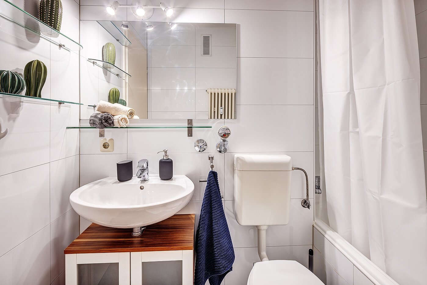 Apartment with 2 room | München-Bogenhausen | 2206ML3 | Bad mit...