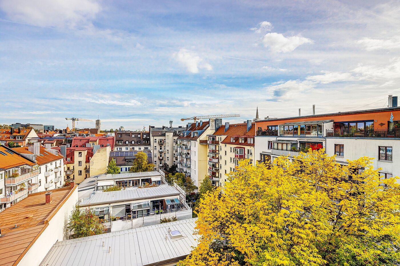 Таванско помещение с 2 Стаи | München-Au | 2209ML3 | Ausblick über die Dächer...