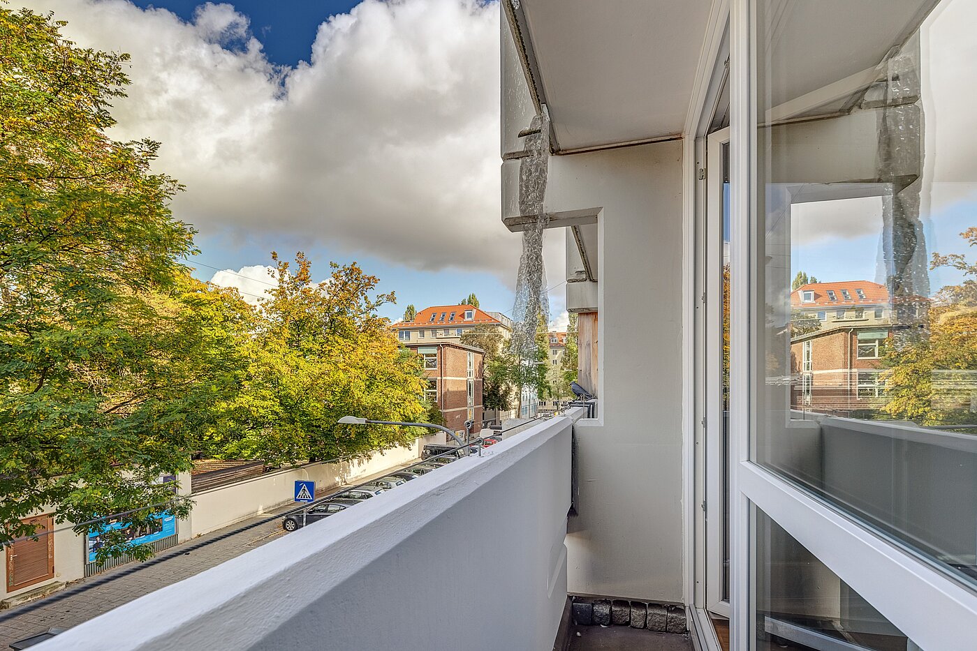 Ravna stran s spletno stranjo . 1 Soba | München-Maxvorstadt | 700022 | Balkon in West-Ausrichtung
