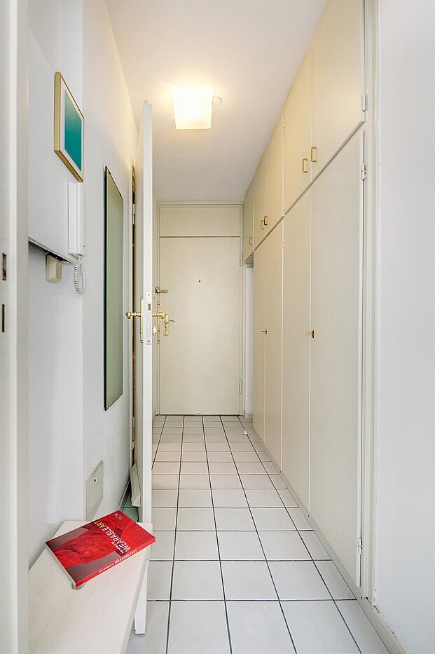 Flad med 1 Værelse | München-Maxvorstadt | 2105ML7 | Diele mit Stauraum