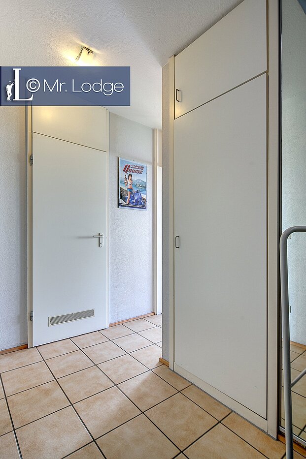 Ploché s 2 Pokoje | Unterschleißheim | 1711ML1 | Diele mit Einbauschrank