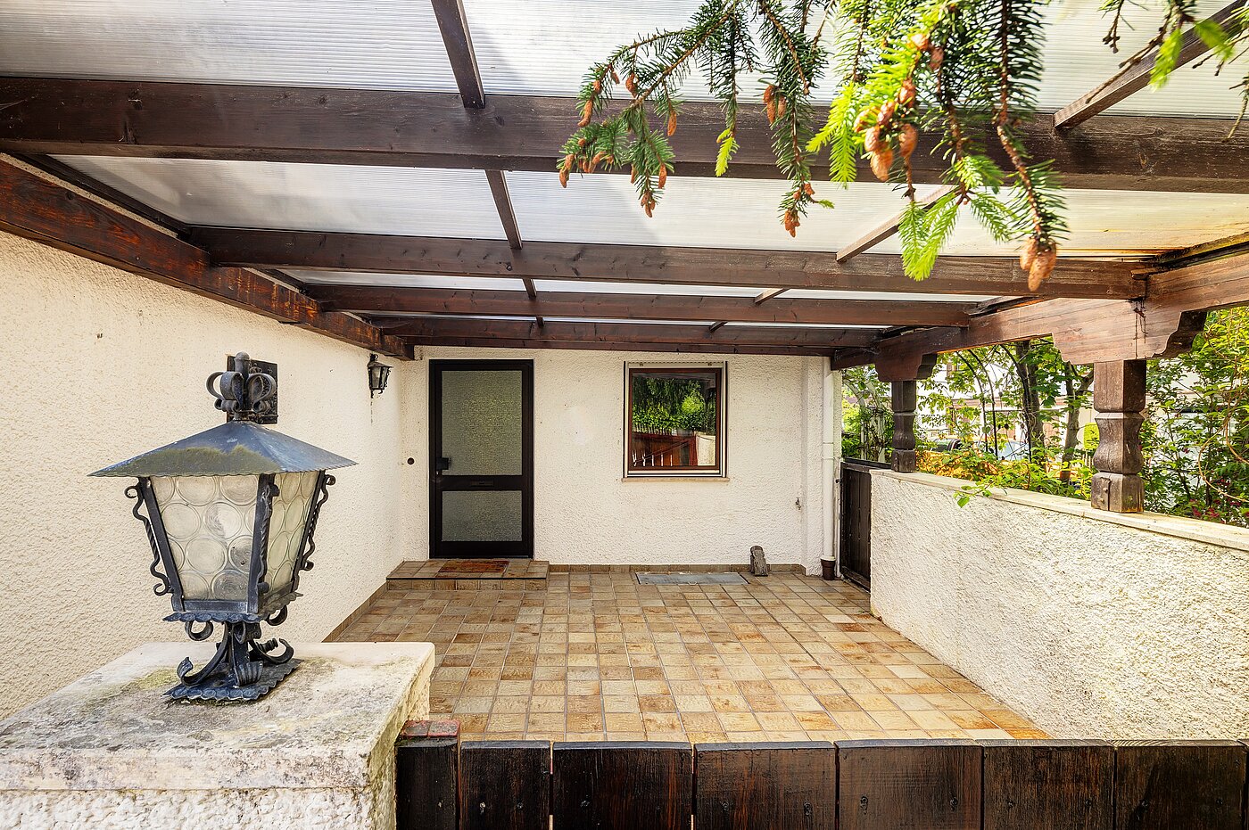 Corner townhouse with 5 room | Penzberg | 701121 | Hauseingang mit Carport
