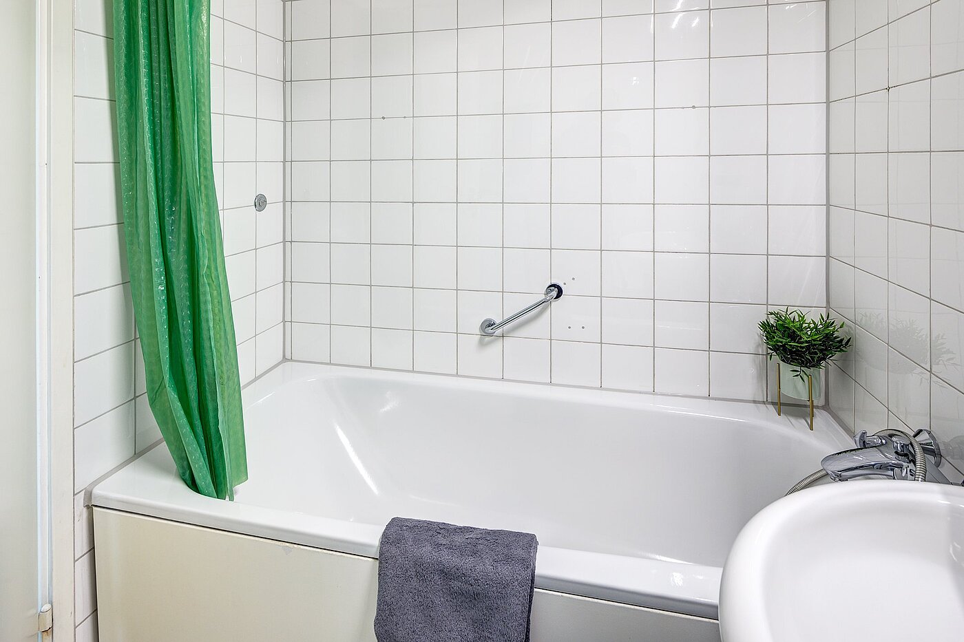 Επίπεδη με 2 Δωμάτια | München-Sendling-Westpark | 2010ML9 | ...mit Duschwanne