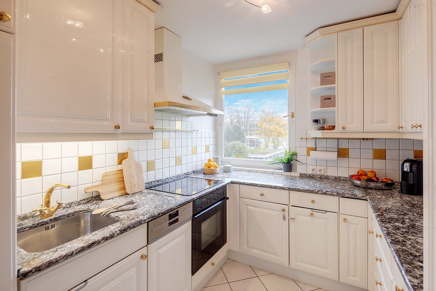 Płaski z 3 Pokoje | München-Perlach | 2010ML5 | Küche mit Fenster