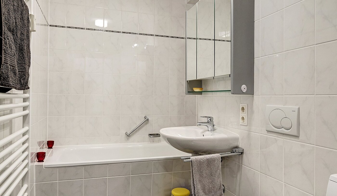 Плосък с 2 Стаи | Haar | 2007ML7 | Modernes Wannenbad...