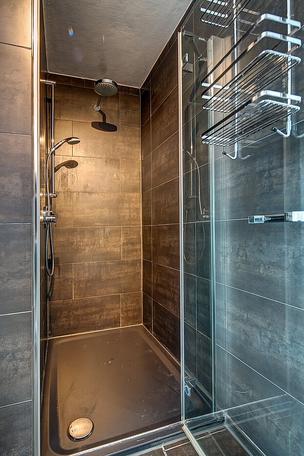 Плосък с 2.5 Стаи | München-Maxvorstadt | 702031 | ...begehbarer Dusche