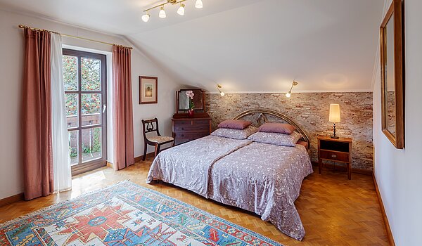 Samostojna hiša s spletno stranjo . 4 Sobe | Neubiberg | 70429 | Schlafzimmer I im OG