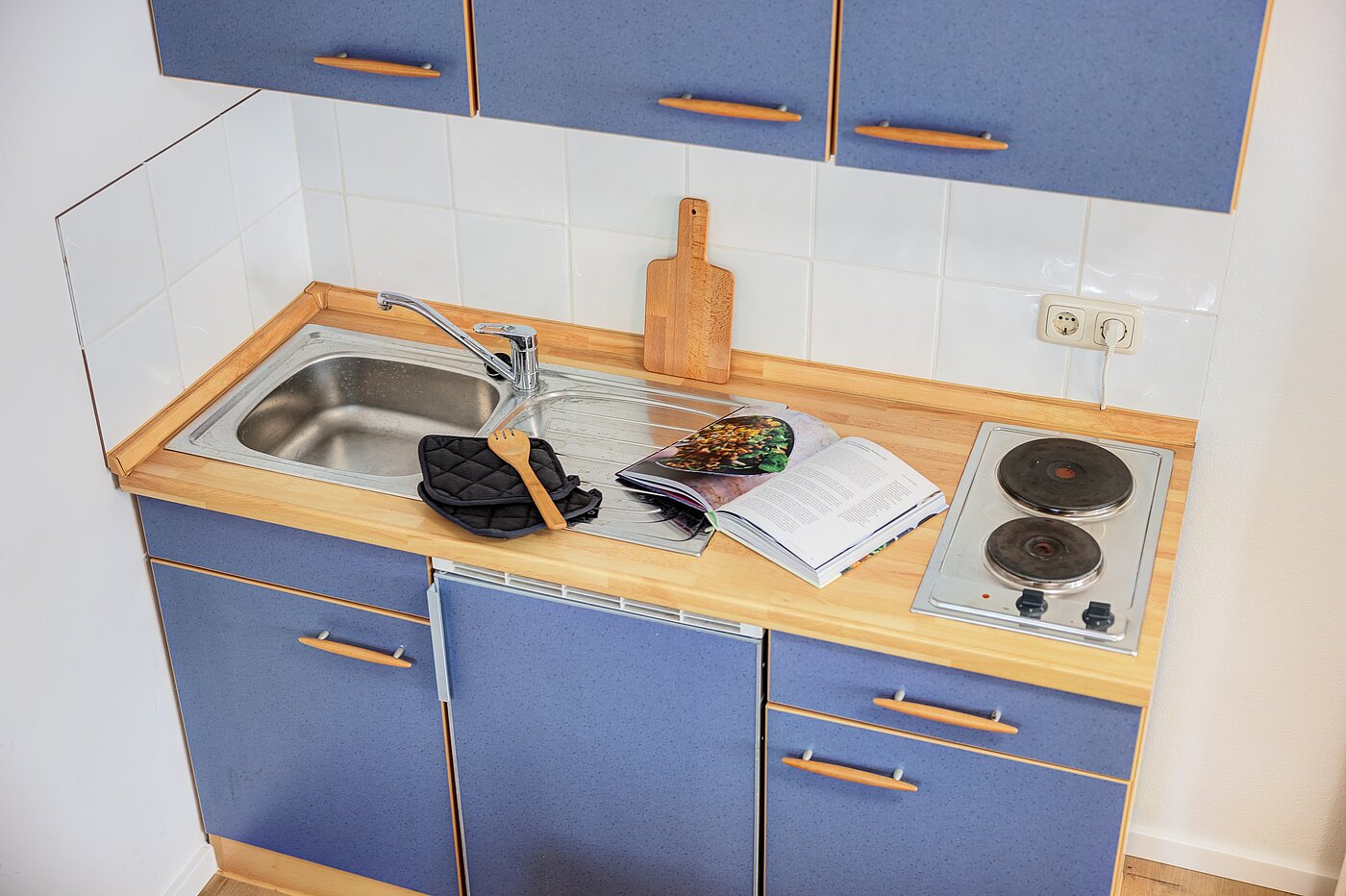 Yarı müstakil ev ile 5 Odalar | München-Trudering | 70269 | ...mit eigener Küchenzeile