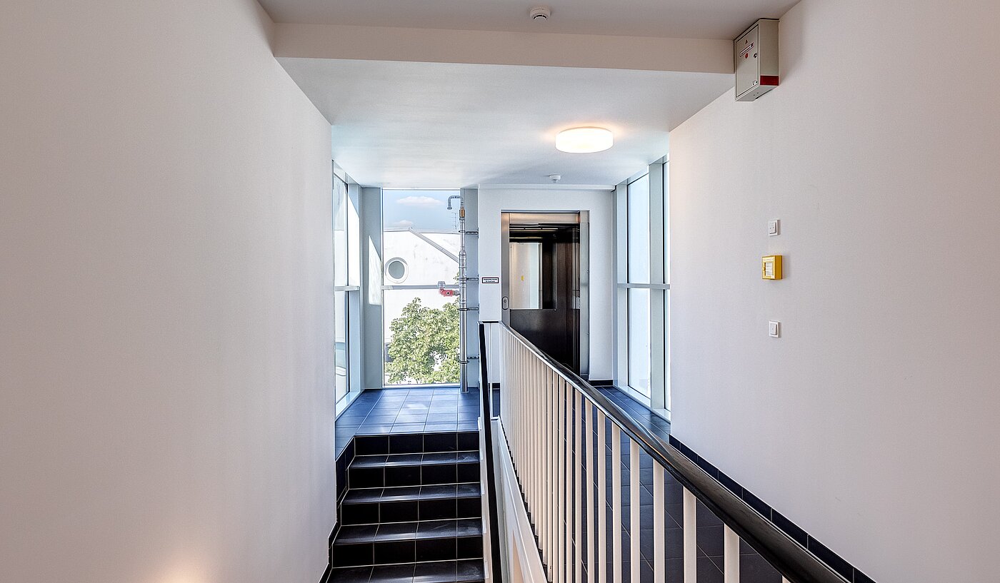 apartamento em prédio com 2 Zimmern | 70134 | ...Zugang zum Lift