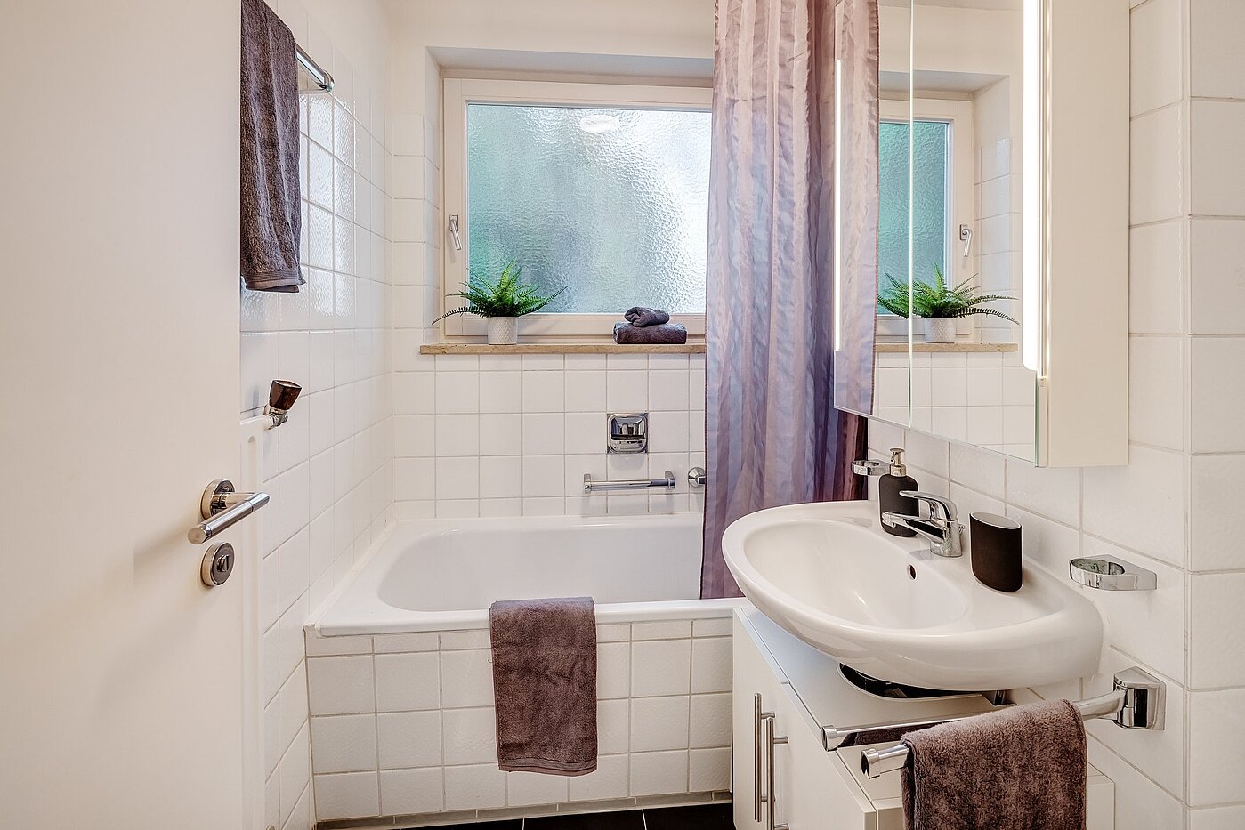 Плосък с 1 Стая | München-Solln | 2109ML4 | ...mit großem Fenster