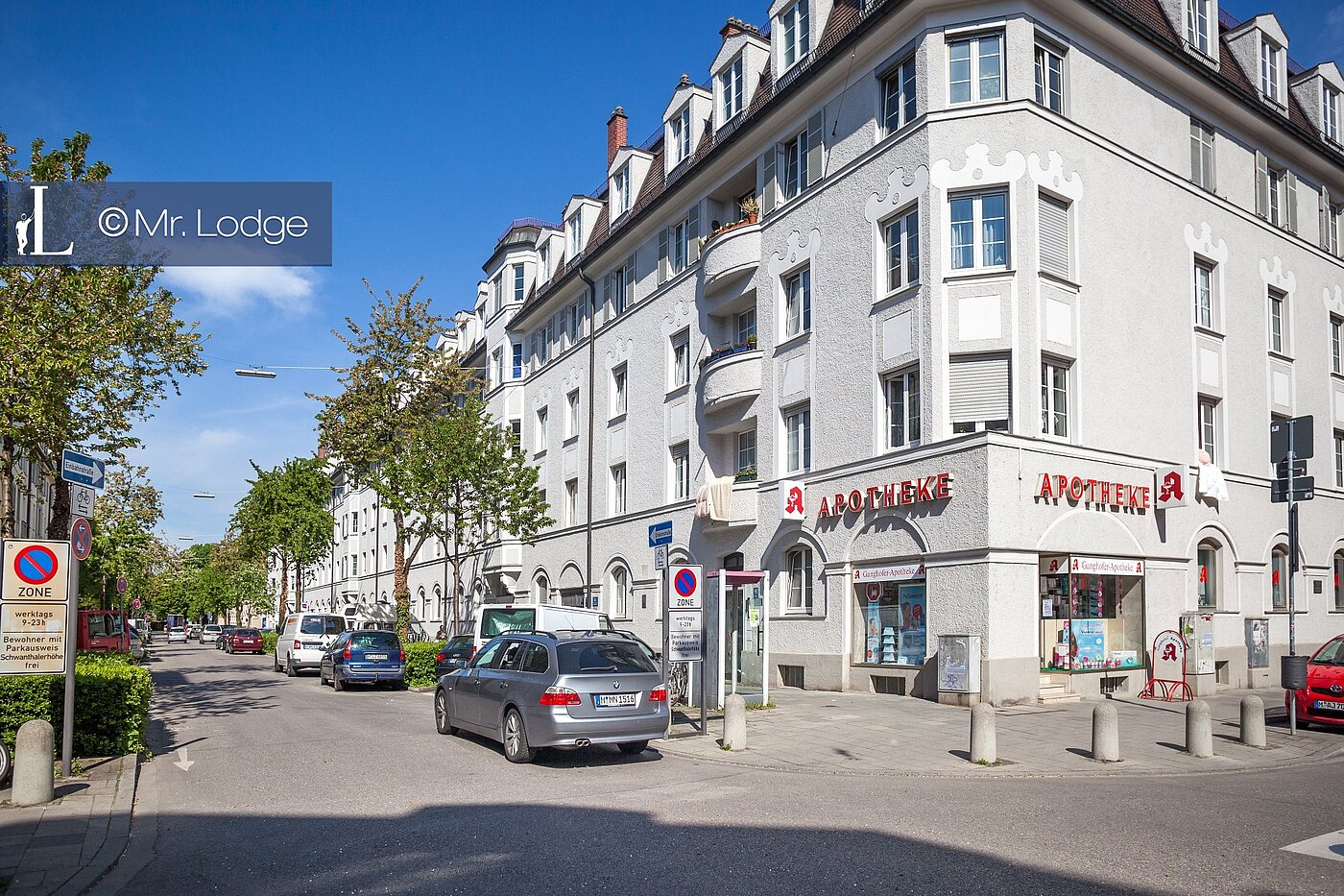 Ravna stran s spletno stranjo . 2 Sobe | München-Schwanthalerhöhe | 1702ML2 | Apotheke gegenüber