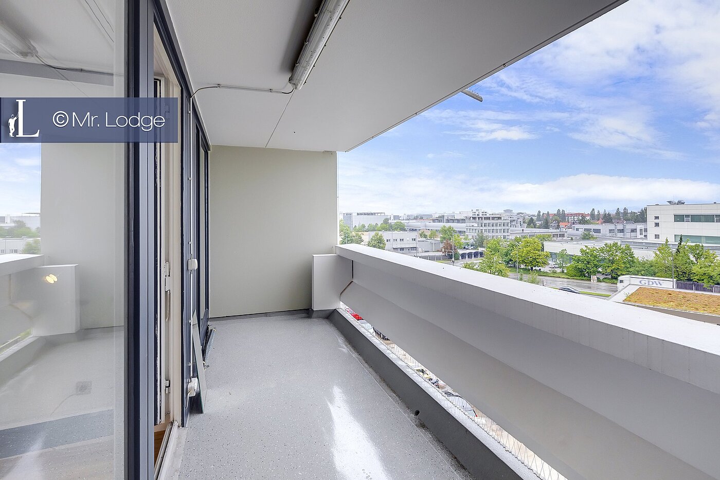 Ploché s 3 Izby | München-Milbertshofen | 1905ML7 | 2. Balkon