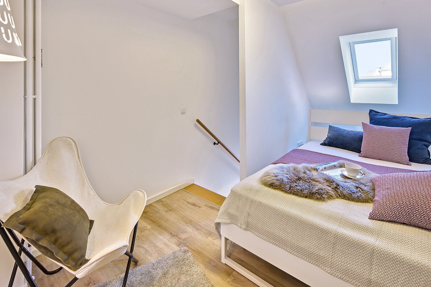 Apartment med 1.5 Værelser | München-Maxvorstadt | 70273 | Schlafen und...