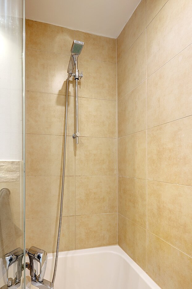 Flad med 2 Værelser | München-Pasing | 2108ML1 | ...mit Badewanne