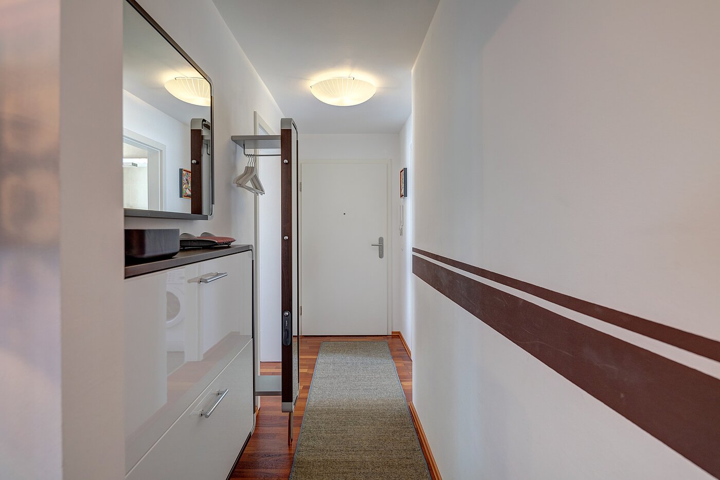 Maisonette lakás a  címen 2.5 Szobák | München-Ludwigsvorstadt | 2111ML5 | Flur mit Blick zum Eingangsbereich