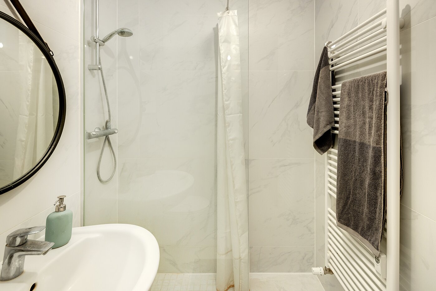 Lapos a  címen 3 Szobák | München-Schwabing | 703181 | ...Dusche
