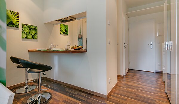 1층 평면 와 함께 4 객실 | München-Neuhausen | 70471 | ...mit Theke zur Küche