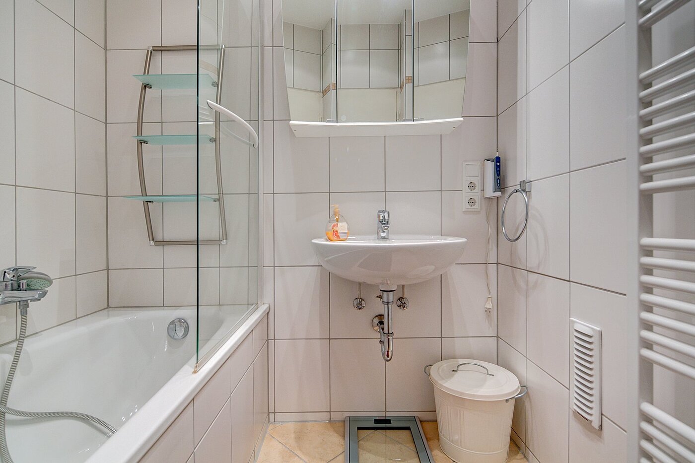 Flad med 2 Værelser | München-Laim | 1909ML3 | Bad