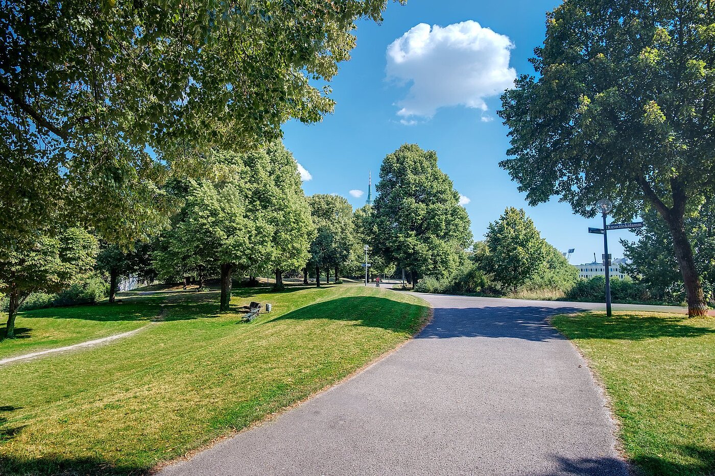 Flad med 2 Værelser | München-Moosach | 2108ML6 | Naherholung...