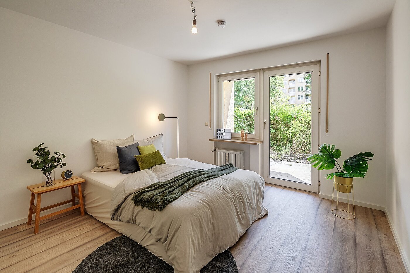 Stanovanje v pritličju s spletno stranjo . 4.5 Sobe | München-Perlach | 2003ML6 | ...mit Zugang zum Garten