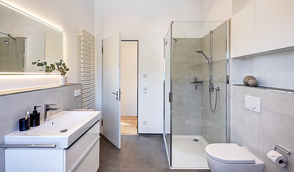 Дворівнева квартира з 4 Кімнати | München-Obermenzing | 701553 | ...und bodengleicher Dusche