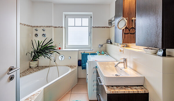 Επίπεδη με 3.5 Δωμάτια | Bad Aibling | 70442 | Badezimmer...