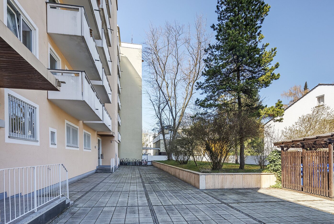 Επίπεδη με 1 Δωμάτιο | München-Berg am Laim | 2003ML15 | Innenhof