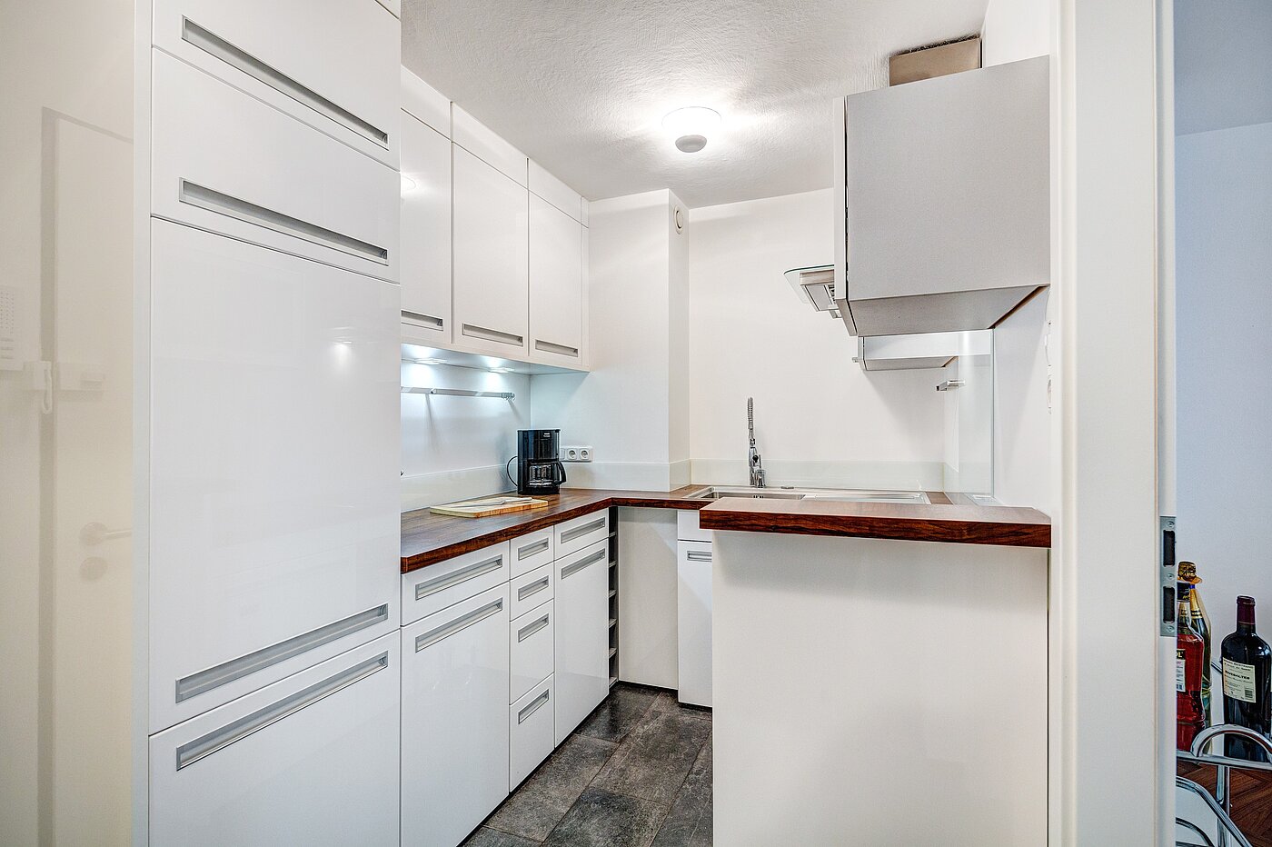 Flad med 1 Værelse | München-Schwabing | 2207ML10 | Geschmackvolle Apartmentküche...