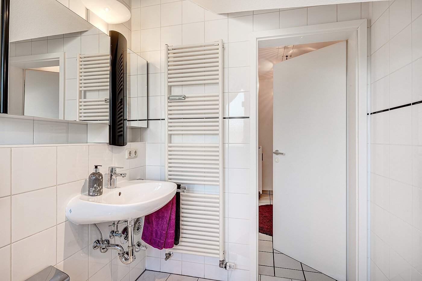 Ploché s 2 Izby | Neubiberg | 70129 | Wannenbad mit...