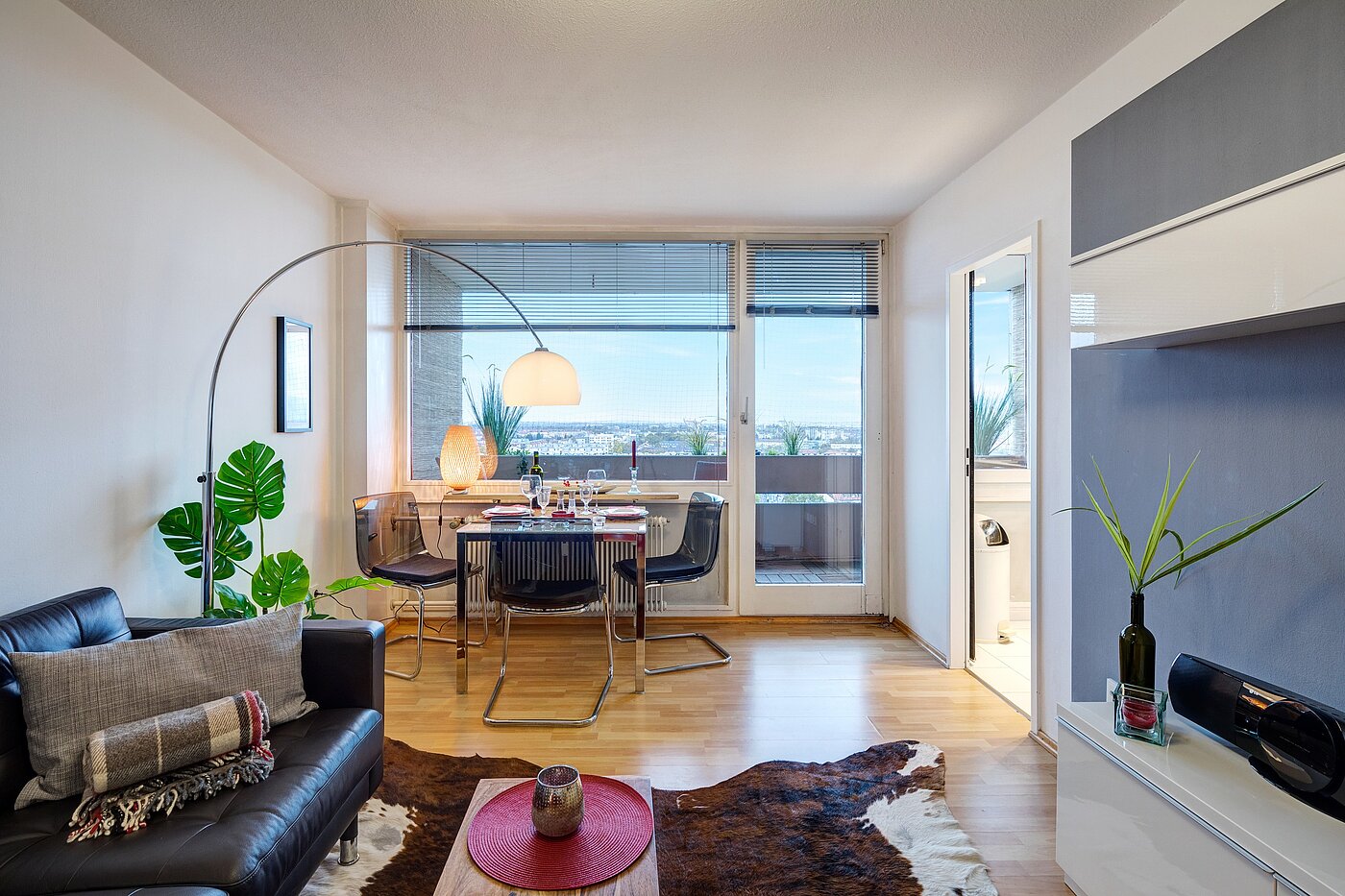 Ploché s 1 Pokoj | München-Laim | 70175 | ...mit Platz zum Essen