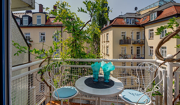 Plat cu 2 Camere | München-Schwabing | 70434 | ...mit Balkon und...