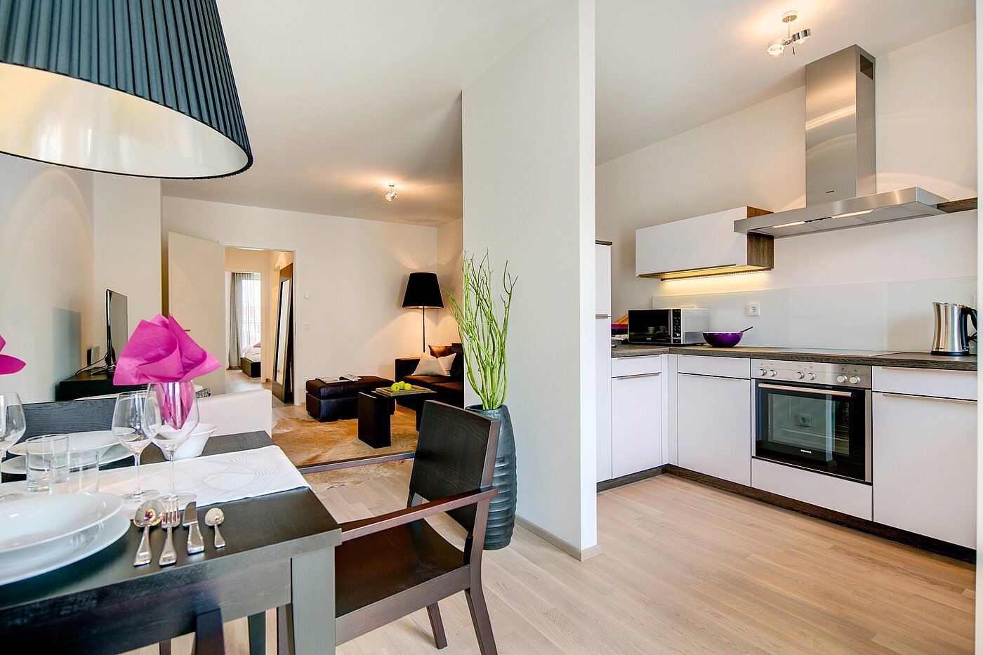 Ploché s 2 Izby | München-Maxvorstadt | 70023 | Geschmackvolle Küche...